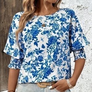 Women’s Floral Print Crew Neck Blouse with Short Puff Sleeves - Size XL - NWT